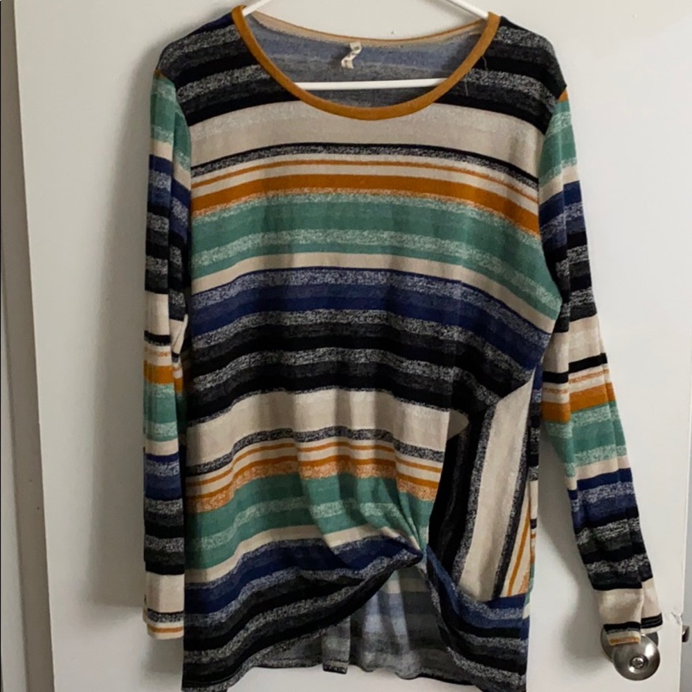 Multi colored knot shirt